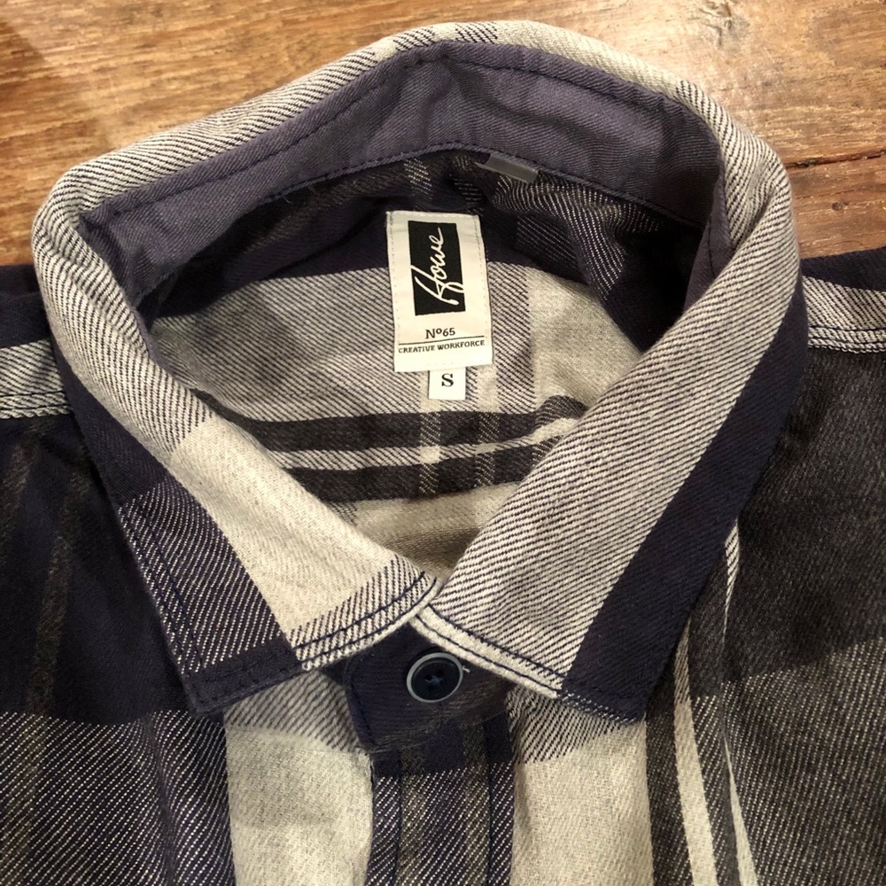Howe Plaid Button Down - Picture 4 of 5